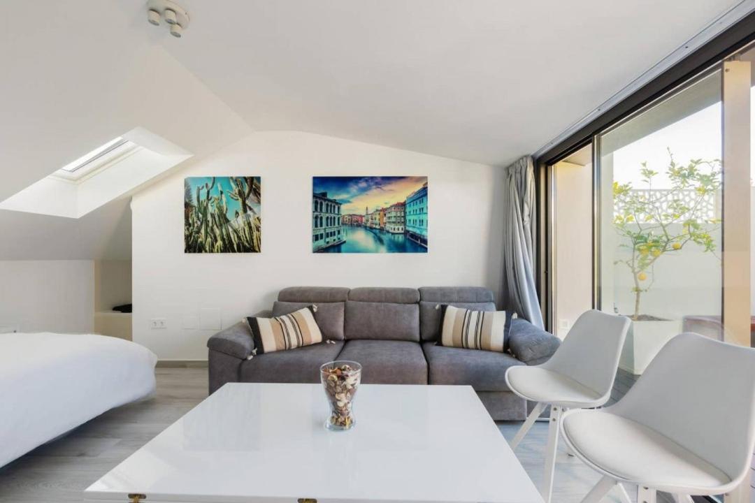 Minty Stay - La Merced Atico Duplex Μάλαγα Εξωτερικό φωτογραφία